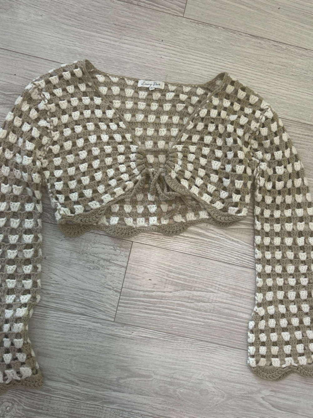 emory park Beige & White Crochet Tie-Front Crop Top